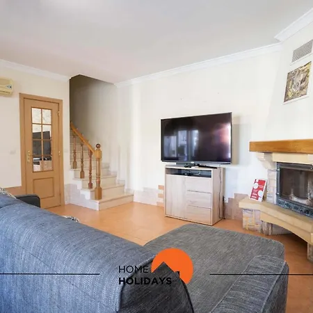 #039 Family With Private Pool And Ac Holiday home *